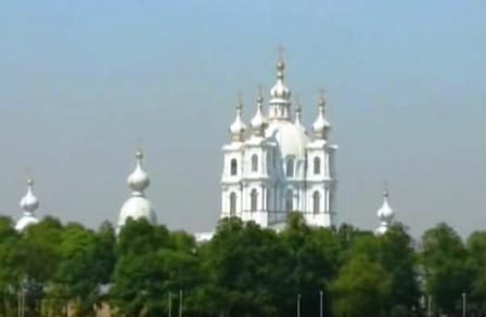 Смольный собор в Санкт-Петербурге (фото)