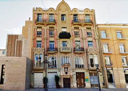 «Вязаный» дом Каса Пунт-де-Ганчо в Валенсии (Casa-Punt-de-Gantxo) (фото)