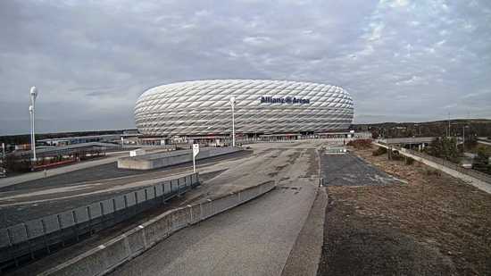 Веб камера Мюнхена - вид на стадион Альянс Арена