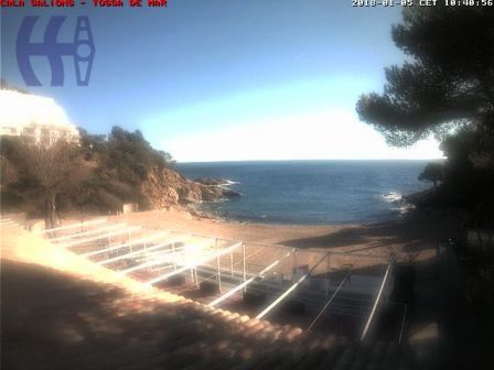 Веб камера Тосса-де-Мар: вид на на пляж Кала Салионс