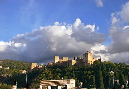 Веб камера Гранады: вид на дворец Альгамбра