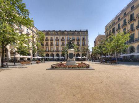 Площадь независимости в Жироне (Placa Independencia) (фото)