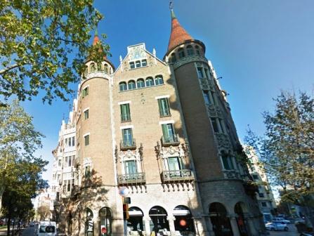 Дом Террадес - "Дом с шипами" в Барселоне