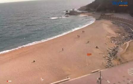 veb-kamera-loret-de-mar-vid-na-plyazh1.jpg