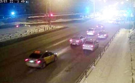 Веб-камера Перми: перекресток шоссе Космонавтов и улицы Плеханова