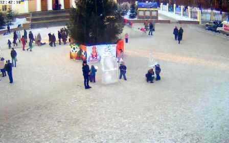 Веб камера Перми: вид на дворец Железнодорожников