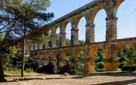  Римский акведук (Roman Aqueduct)