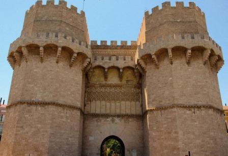 Башни Торрес-де-Серранос в Валенсии