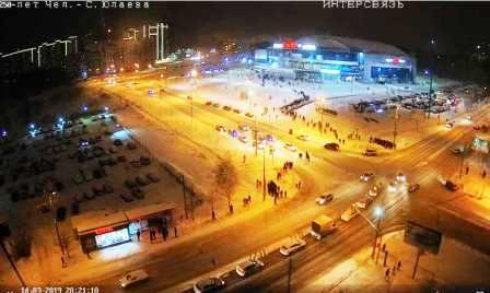 Веб-камера Челябинска: перекресток улиц 250-летия Челябинска и Салавата Юлаева