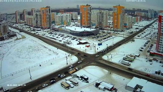 Веб-камера Челябинска: перекресток улицы Бейвеля - и Краснопольского проспекта