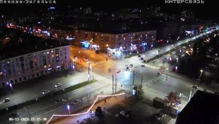 Веб-камера Челябинска: проспекта Ленина и улицы Энгельса