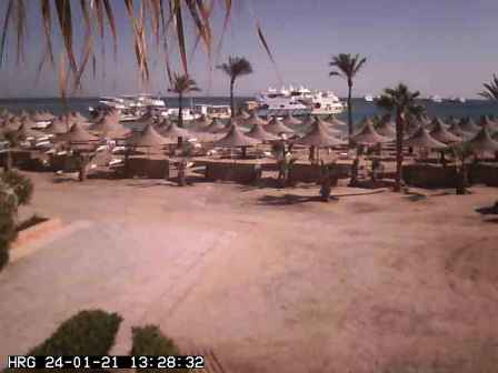 Веб камера Хургады: вид на пляж отеля Гифтун (Giftun Azur Resort)