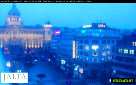Веб камера Праги: вид на Вацлавскую площадь