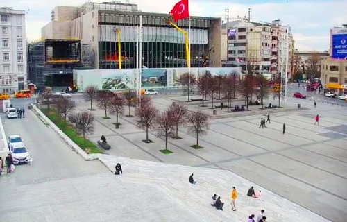 Веб камера Стамбула: вид на площадь Таксим 