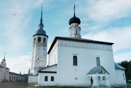 Воскресенская церковь в Суздале (фото)