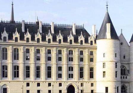 Замок Консьержери в Париже