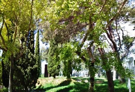 Сад у Крепостной стены в Жироне
